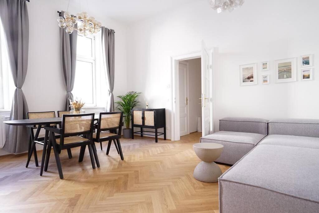 Boutique Suite Near Museum District Vienna Exterior photo