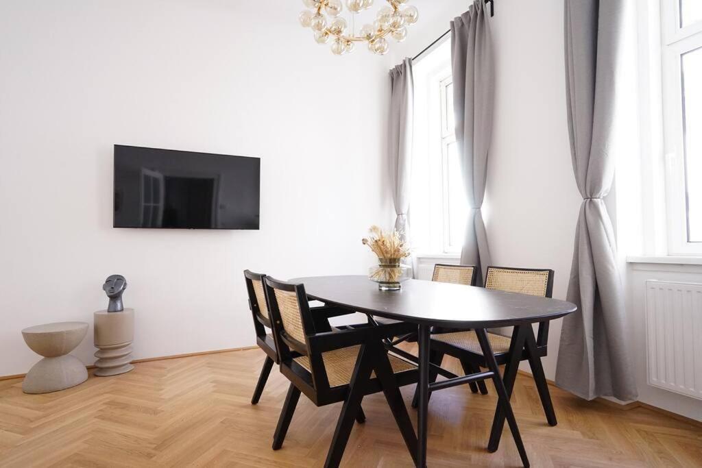 Boutique Suite Near Museum District Vienna Exterior photo